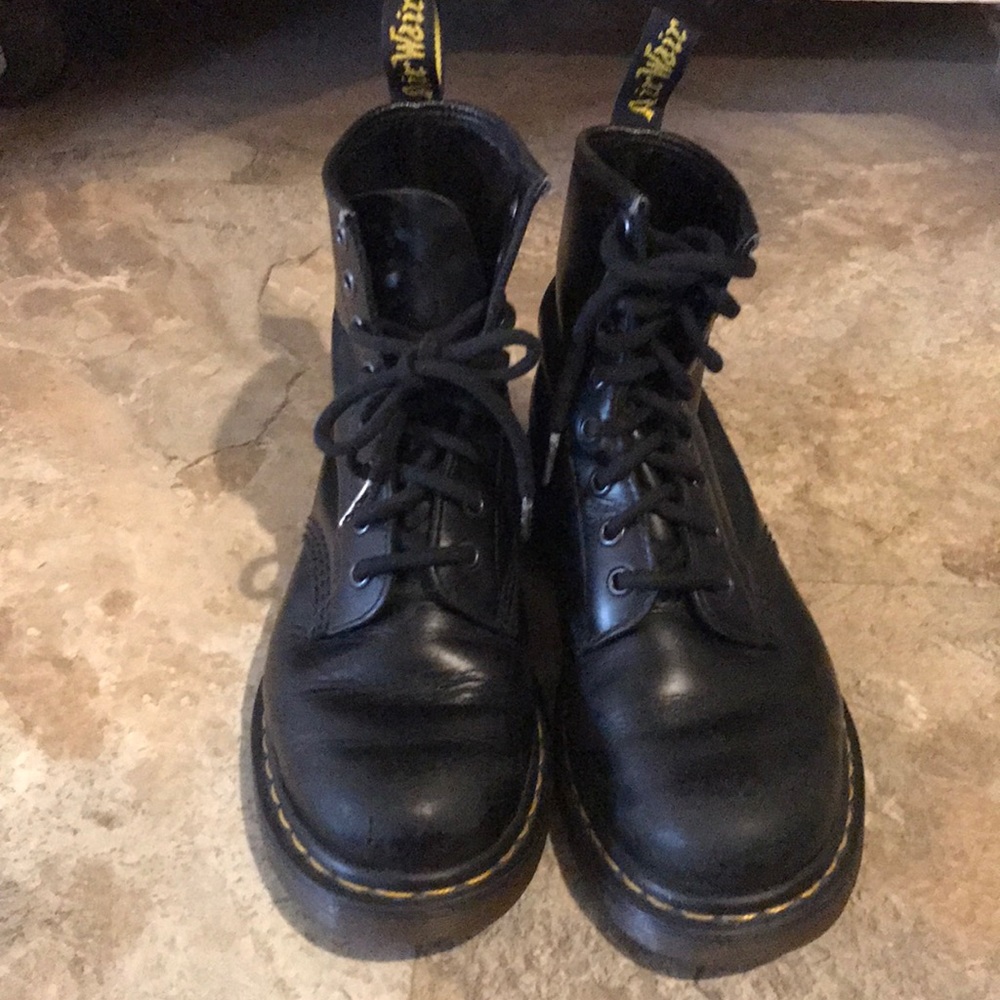 Doc Martens Gently Used 1460